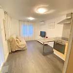 60 M2 *